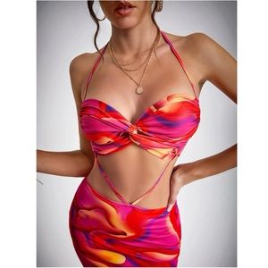 Twist front tied backless bodycon dress